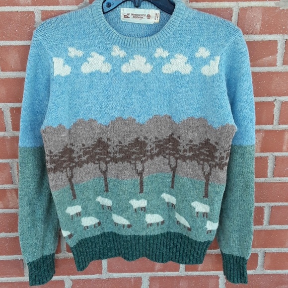 Vintage Other - Vintage Unisex sheep and sky sweater size S RARE